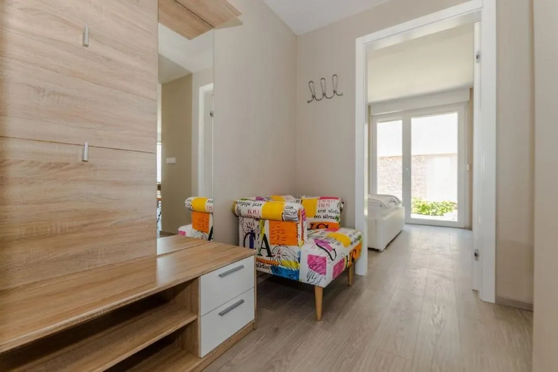 Edilnova Apartment Povljana Croatia